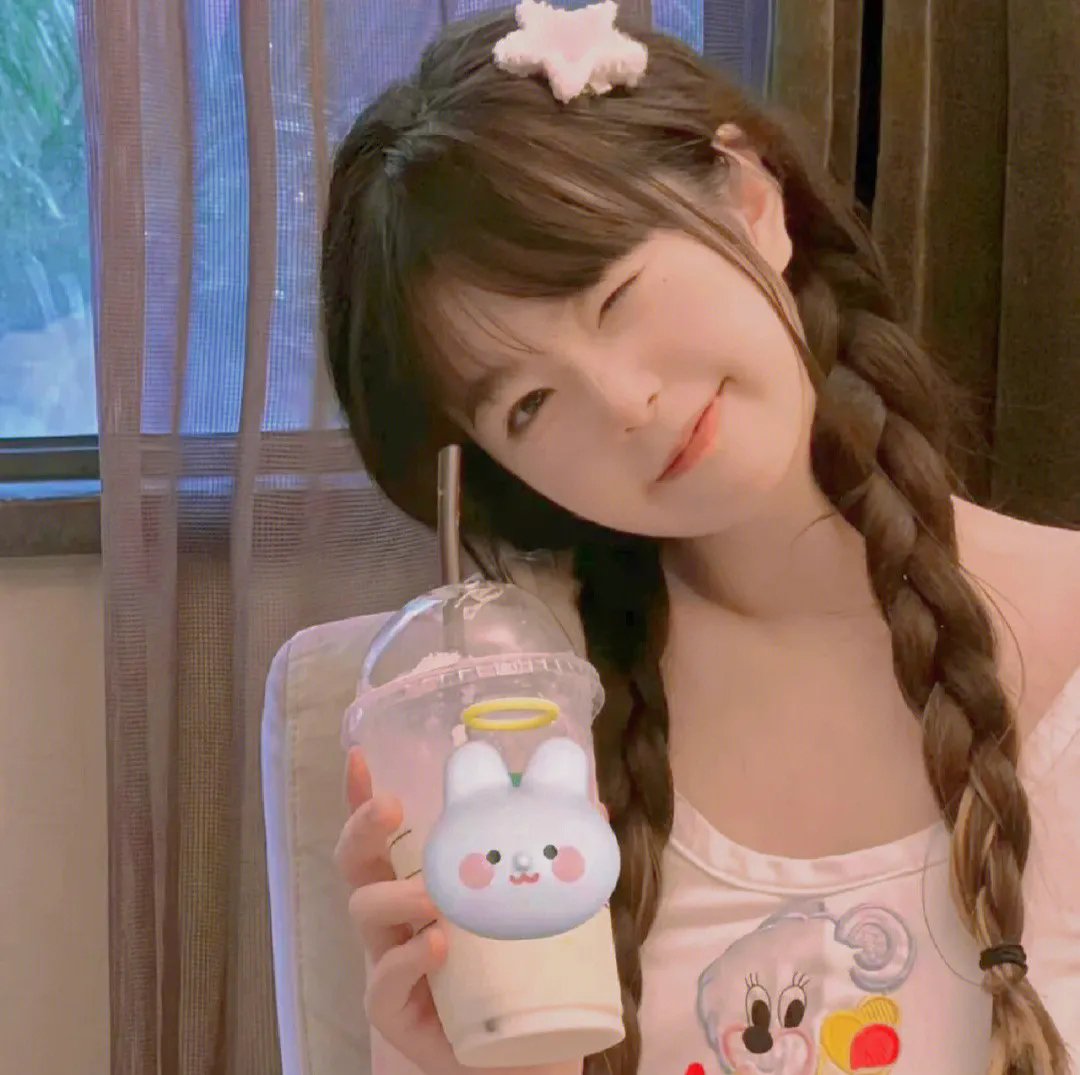 50英尺高的女人
